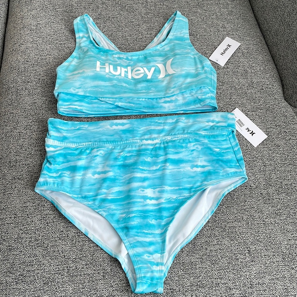 Hurley Woman’s 2pc swim suit  aqua/white